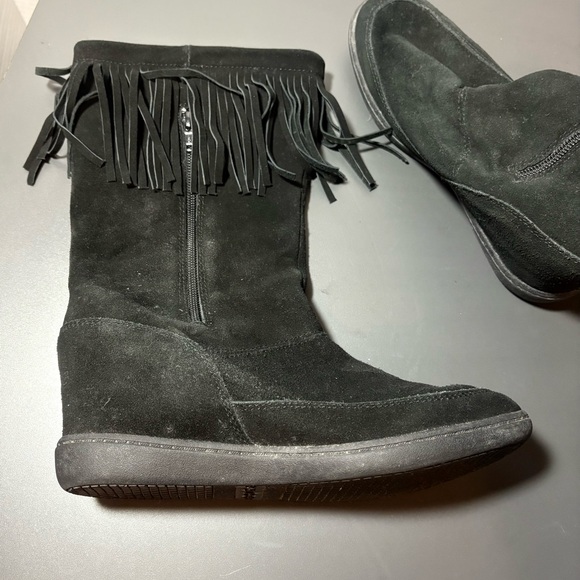 SKECHERS SKCH+3 Suede Fringed Hidden Wedge Boots - Picture 4 of 8